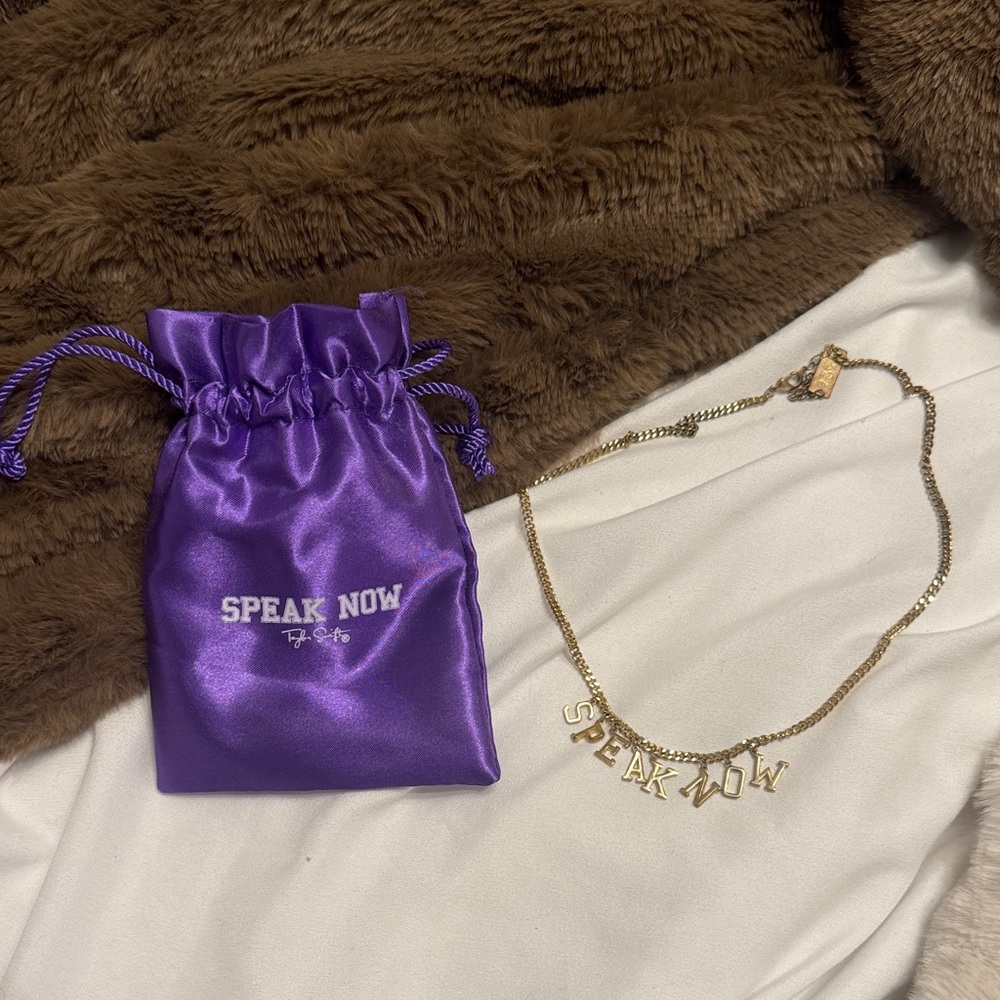 Taylor Swift Gold 'Speak Now' Necklace